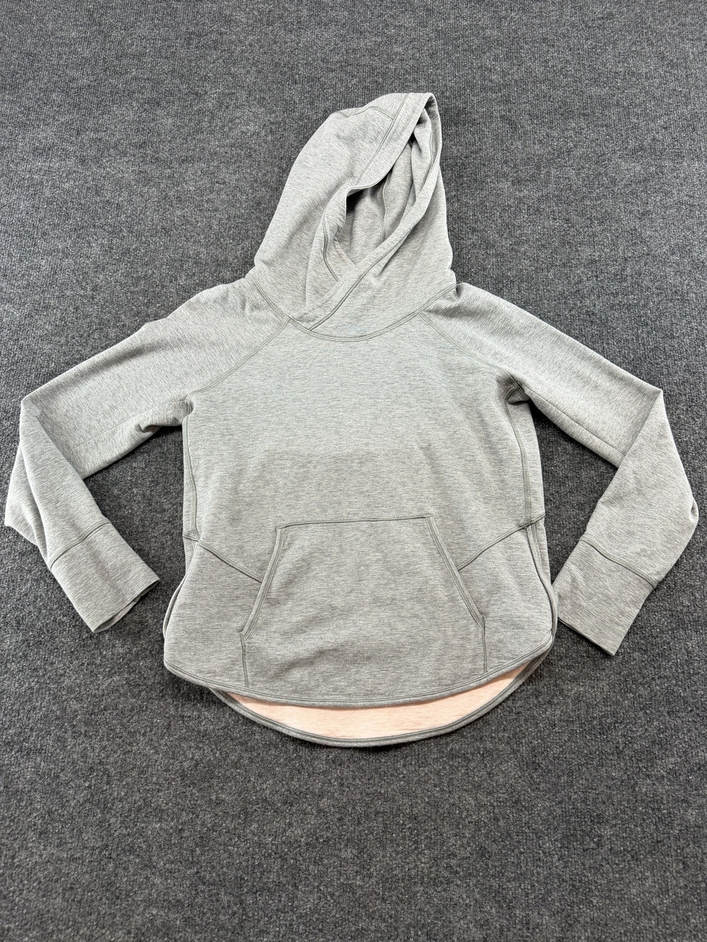 Lululemon Hoodie Womens 6 Gray Pullover Raglan Fleece Kangaroo Pocket Curved Hem